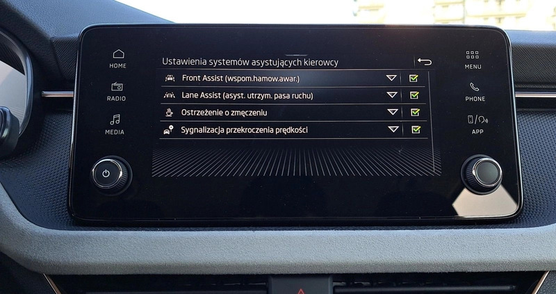 Skoda Kamiq cena 129750 przebieg: 9, rok produkcji 2024 z Czempiń małe 466